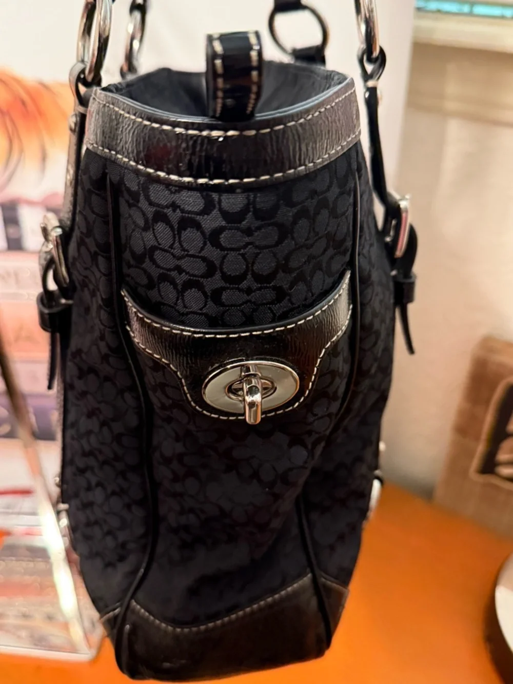 Coach Black Signature Gallery Jacquard Tote EUC - Picture 9 of 13